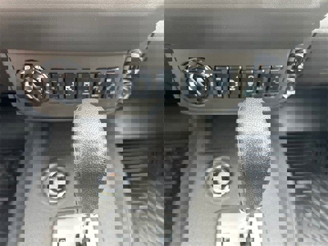 Used 2021 Nissan Frontier PRO-4X w/ Pro-4x Utility Package image 26