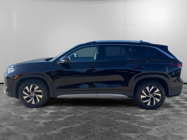 New 2026 Volkswagen Tiguan S FWD image 2
