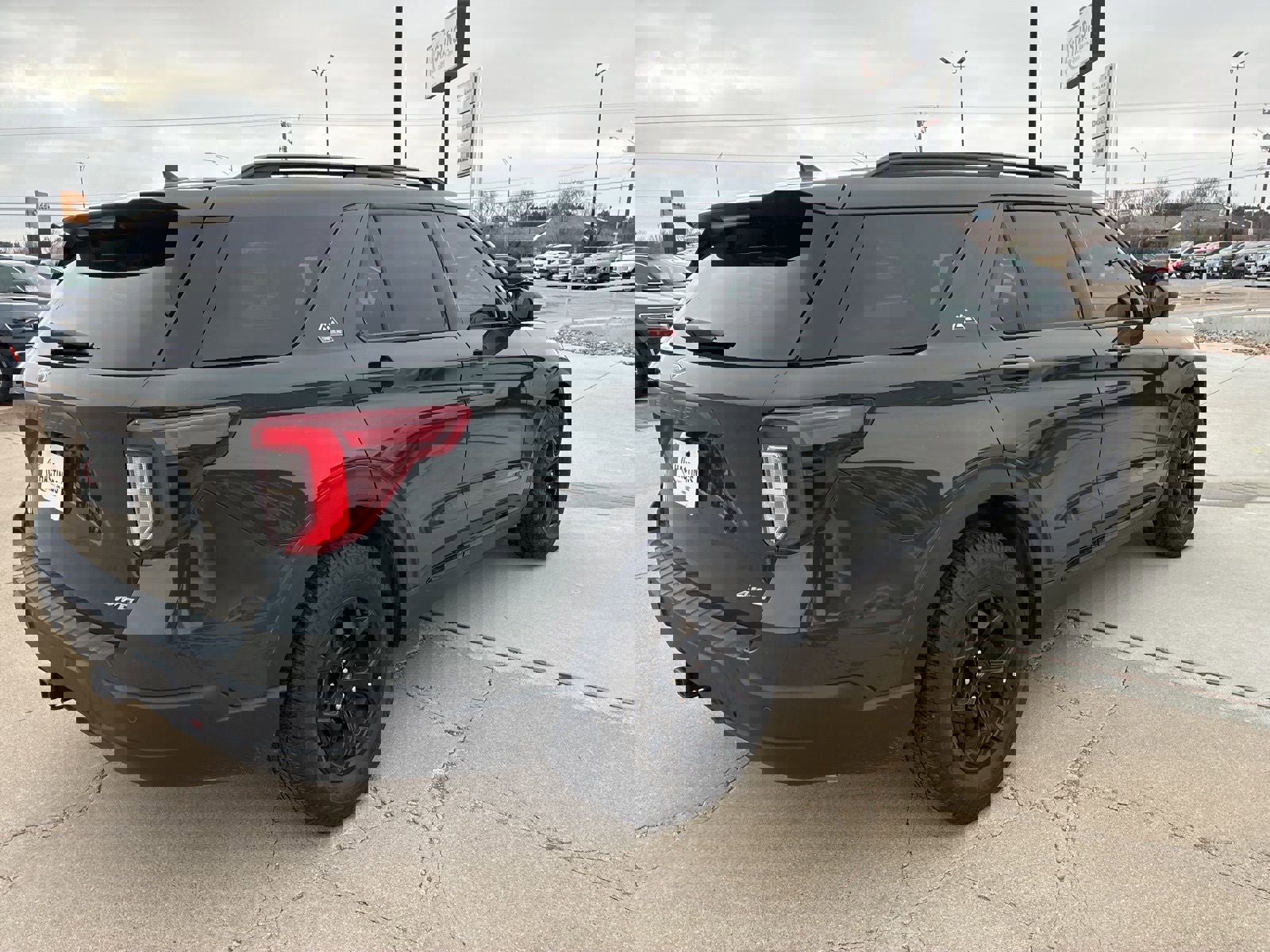 Used 2023 Ford Explorer Timberline image 10