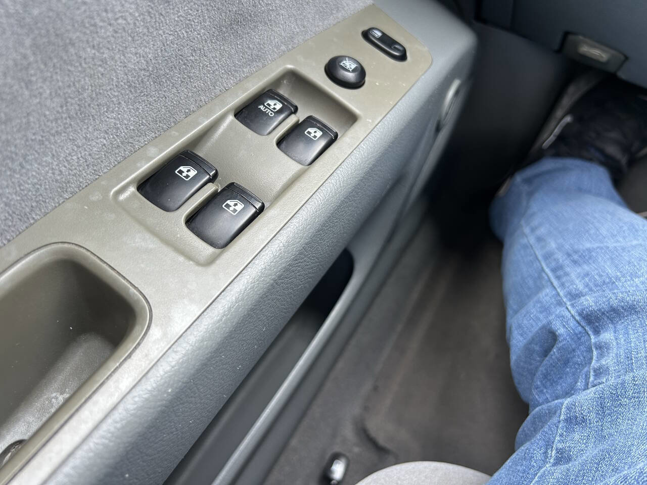 Used 2007 Suzuki Forenza Sedan image 17