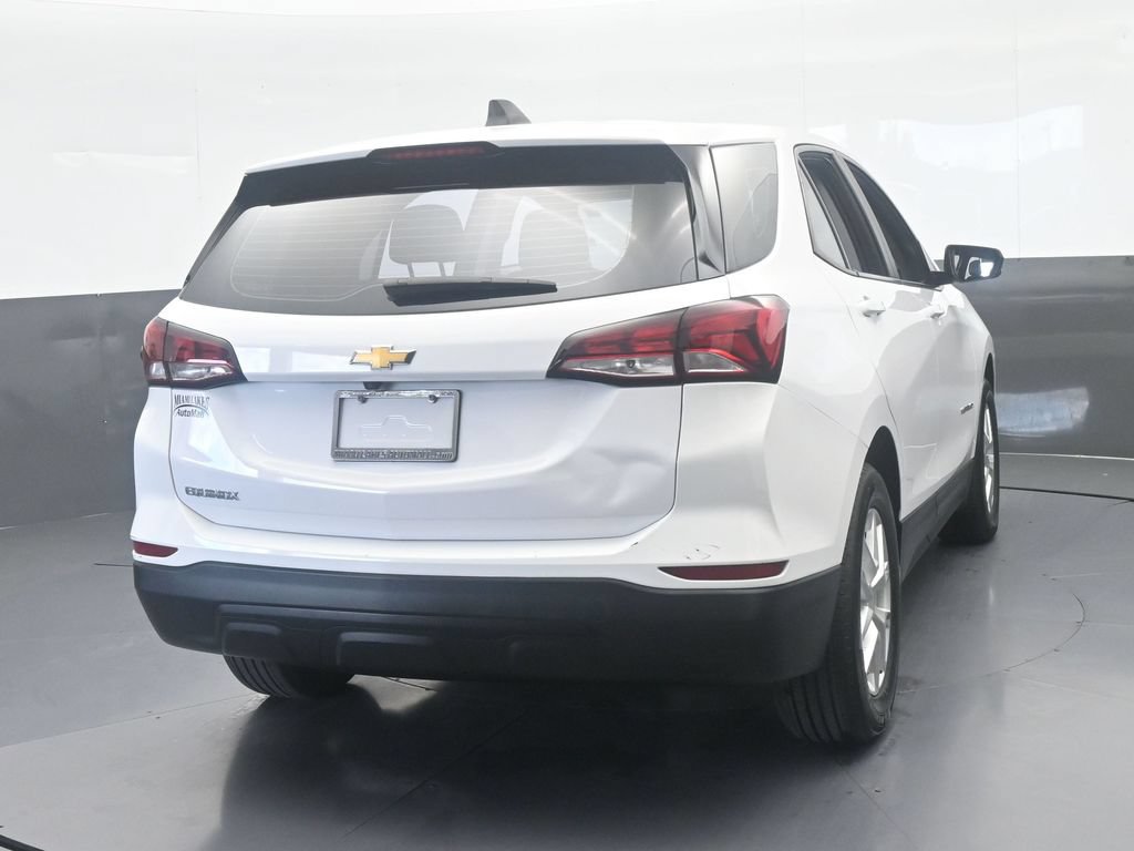 Used 2023 Chevrolet Equinox LS FWD image 5