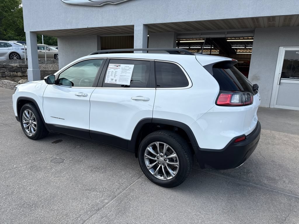 Used 2022 Jeep Cherokee Latitude Lux FWD image 3