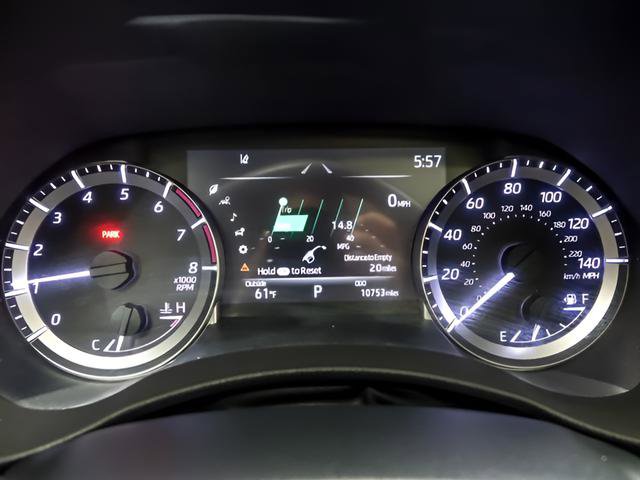 Used 2023 Toyota Highlander XLE AWD/4WD image 17