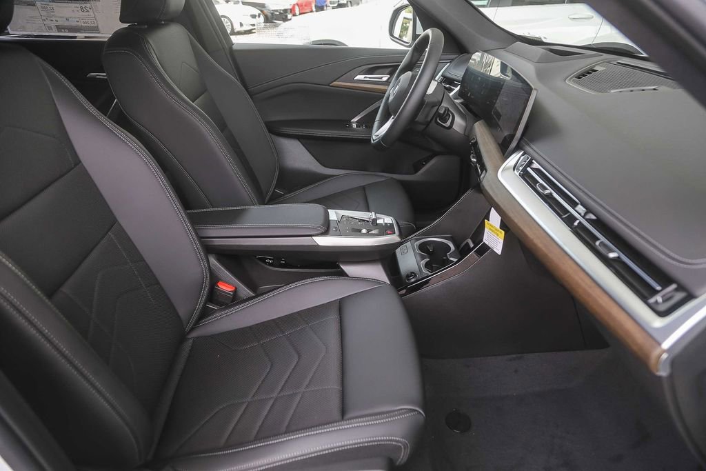 New 2026 BMW X1 xDrive28i w/ Technology Package AWD/4WD image 12