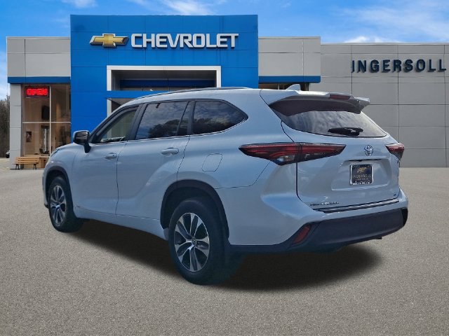 Used 2025 Toyota Highlander XLE AWD/4WD image 22