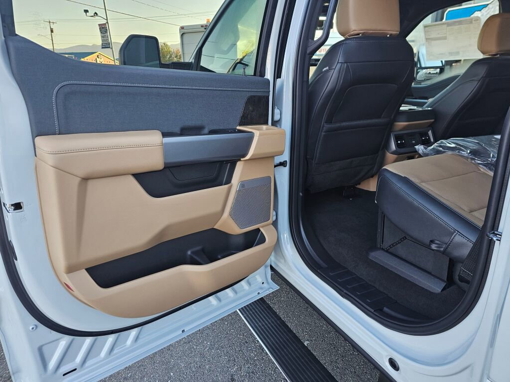 New 2026 Ford F350 Lariat w/ FX4 Off-Road Package image 7