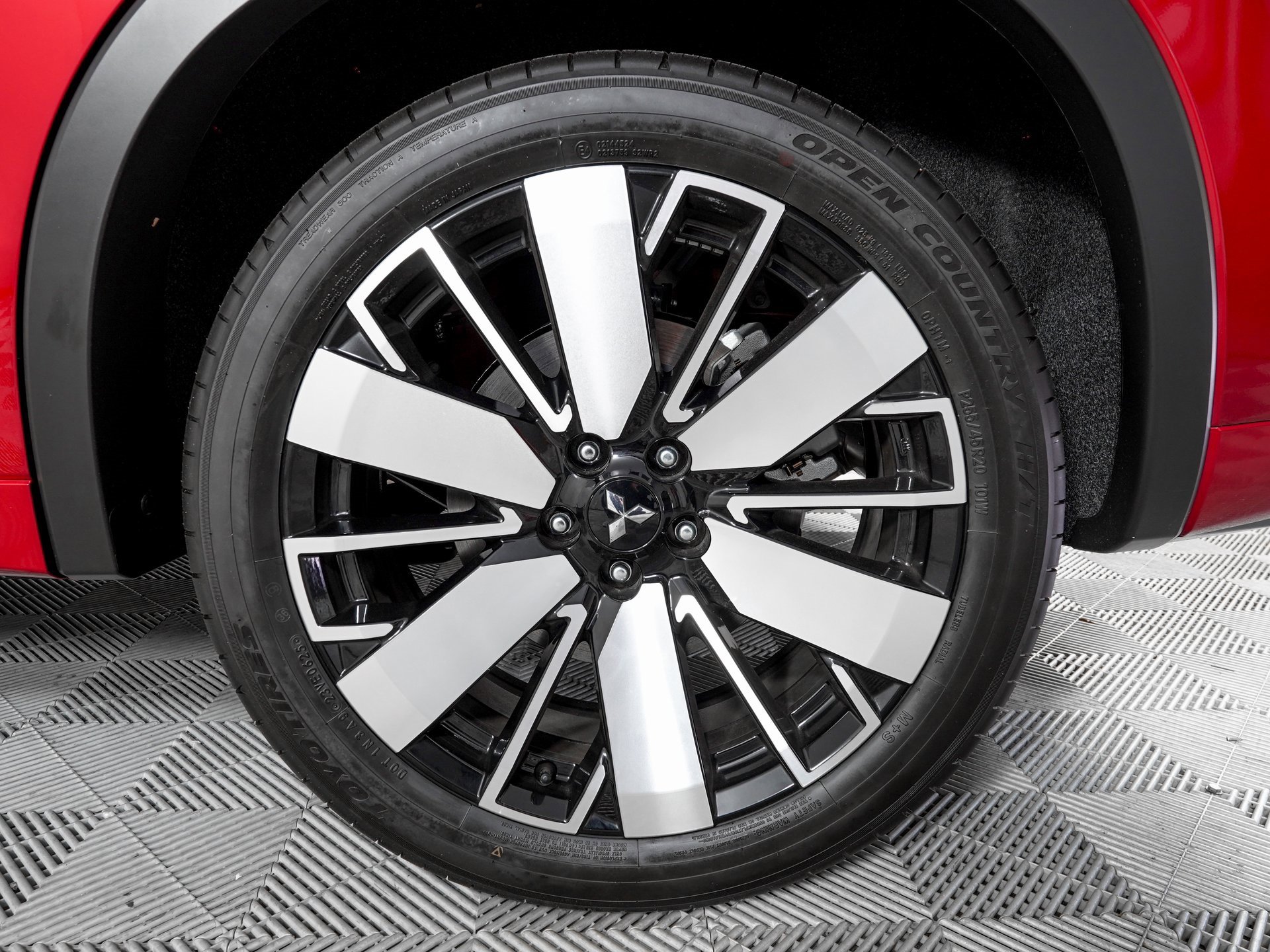 Used 2025 Mitsubishi Outlander SEL image 24