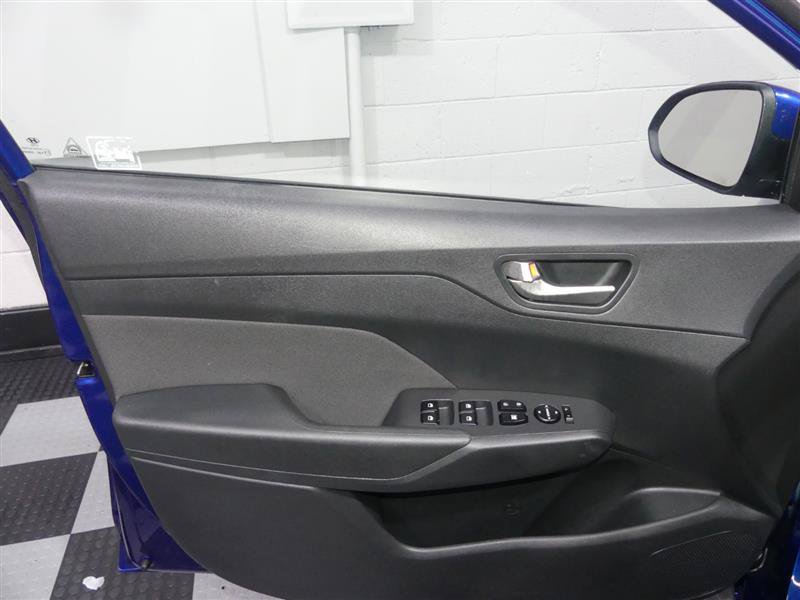 Used 2019 Hyundai Accent SE FWD image 17