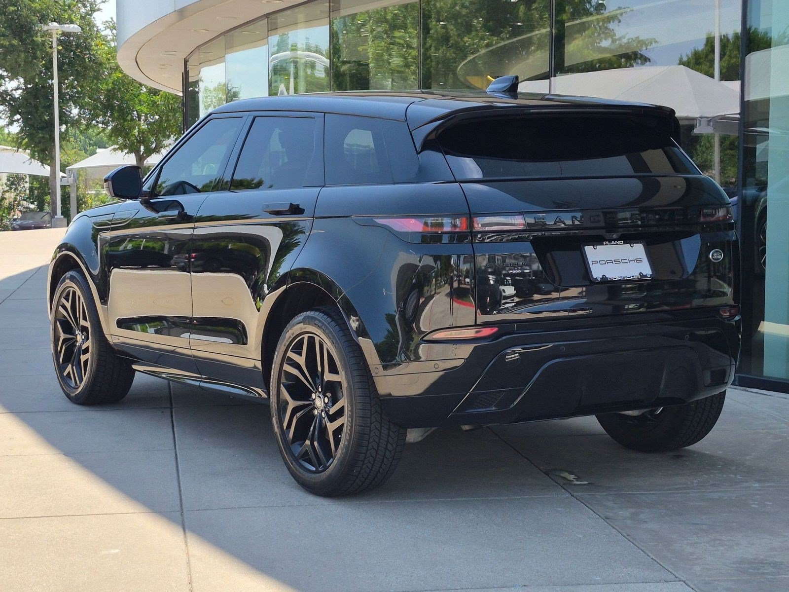Used 2020 Land Rover Range Rover Evoque R-Dynamic SE AWD/4WD video 3