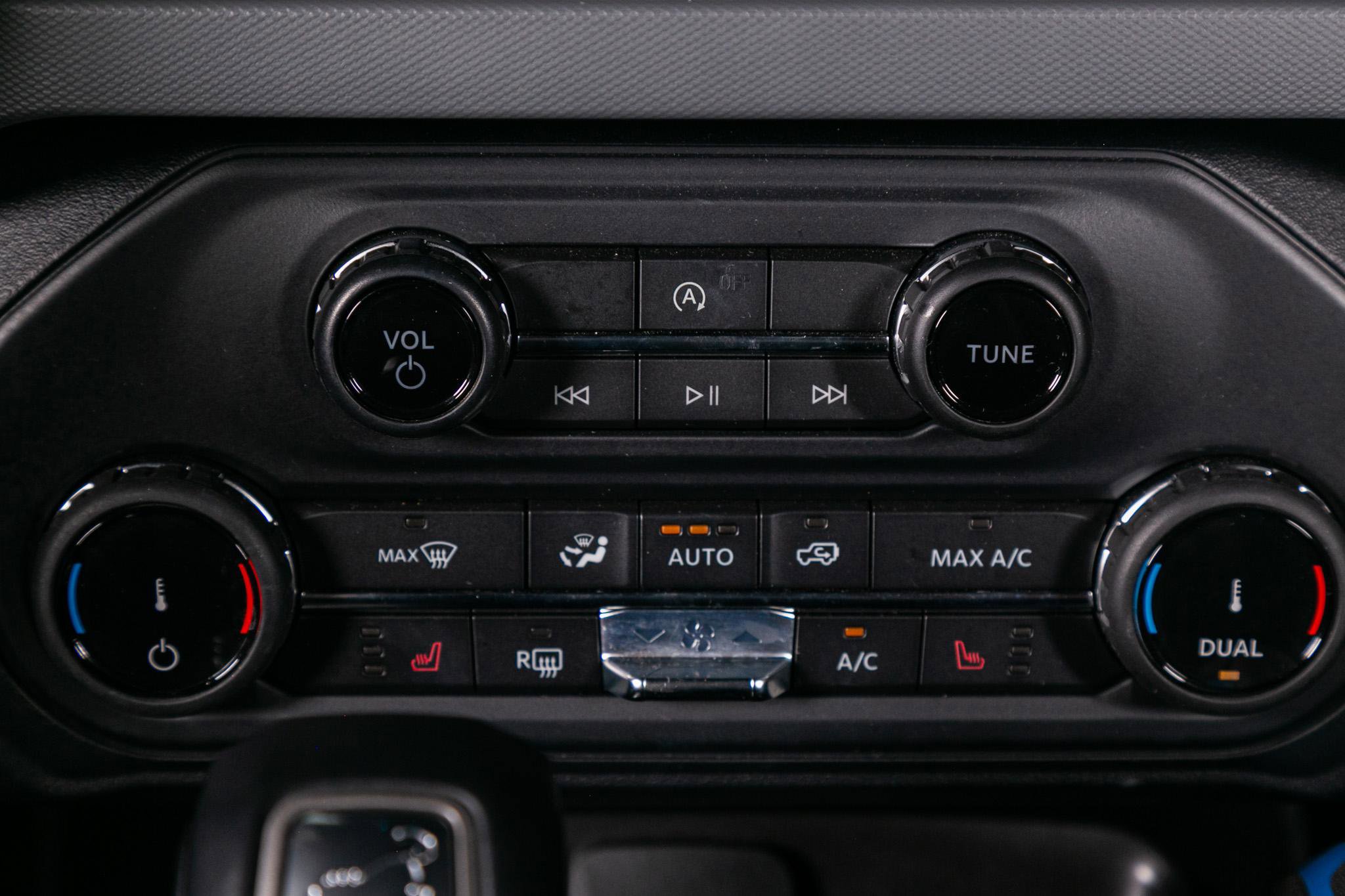 Used 2022 Ford Bronco Black Diamond image 34