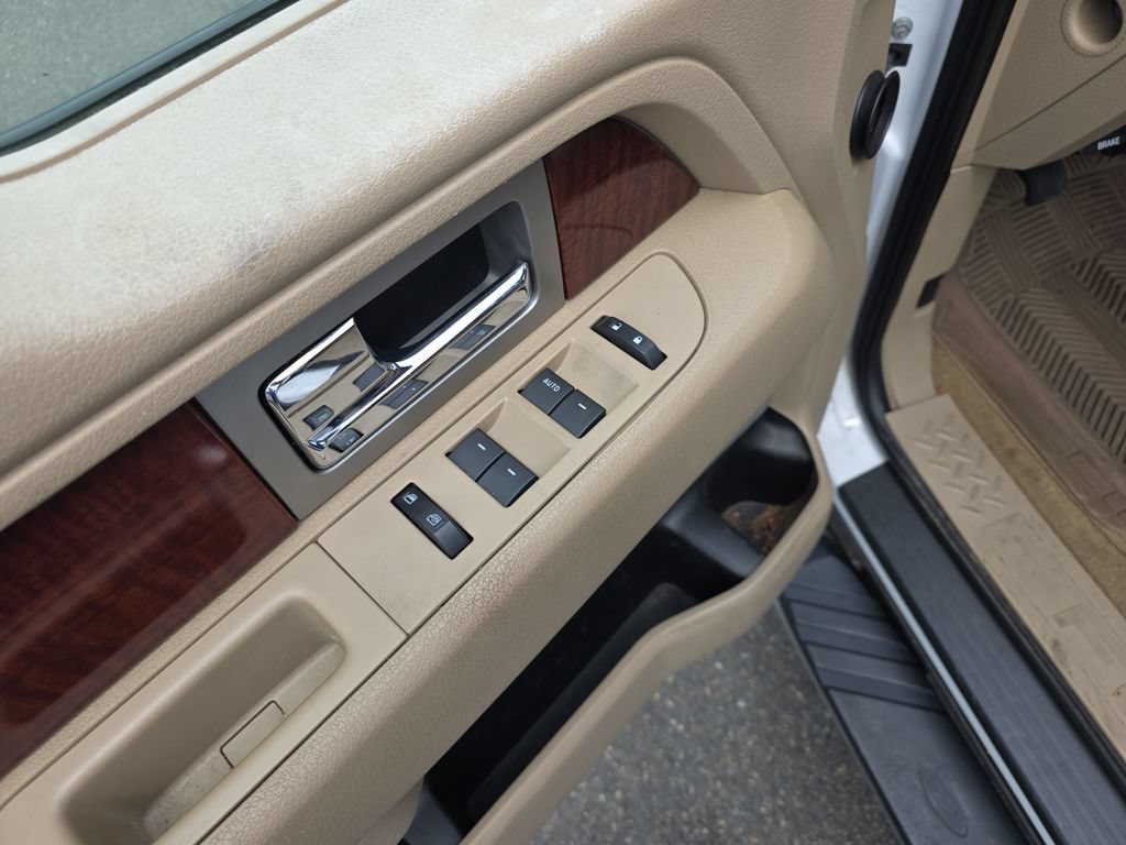 Used 2009 Ford F150 King Ranch AWD/4WD image 17