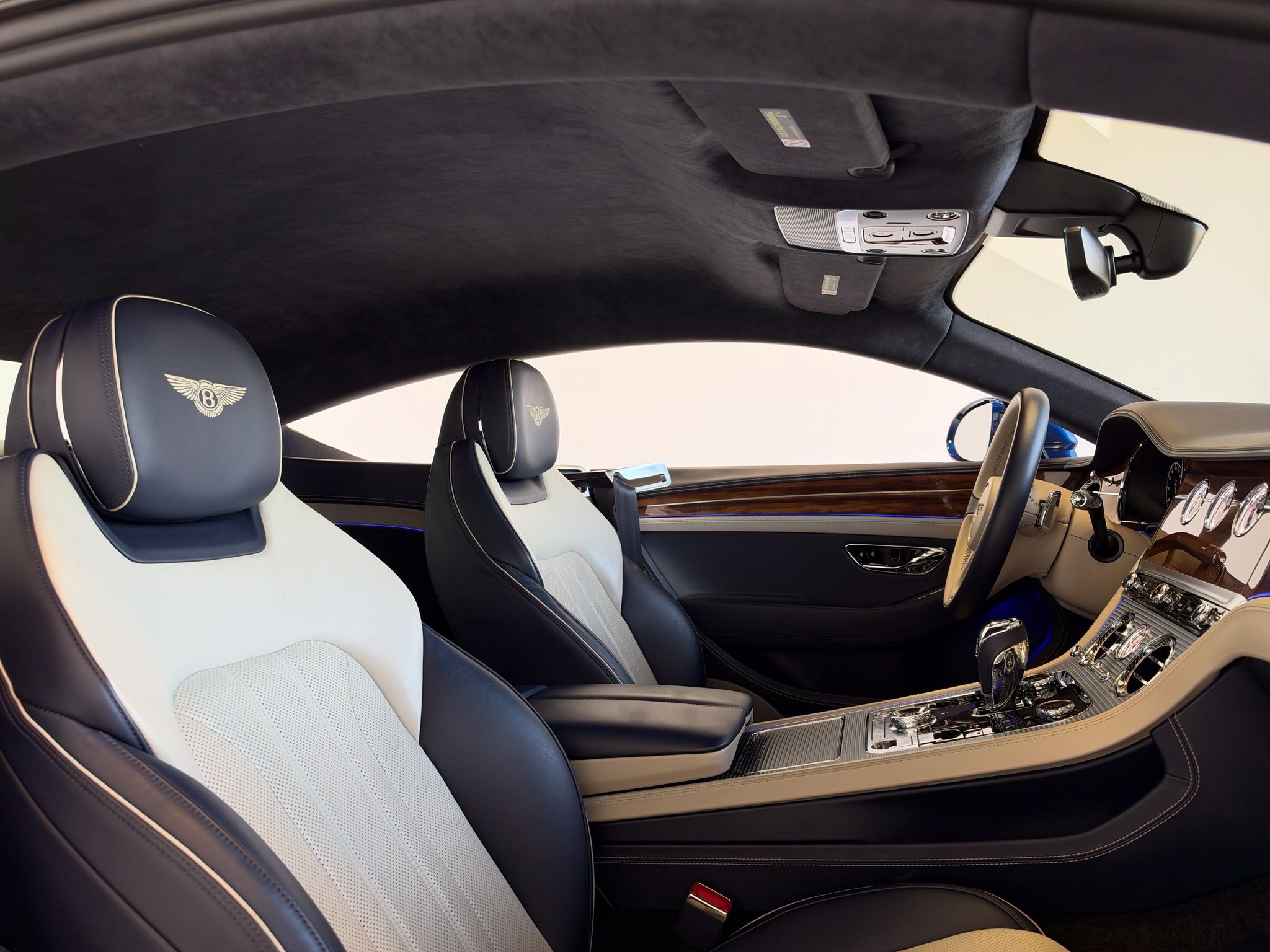 Used 2020 Bentley Continental GT AWD/4WD image 18