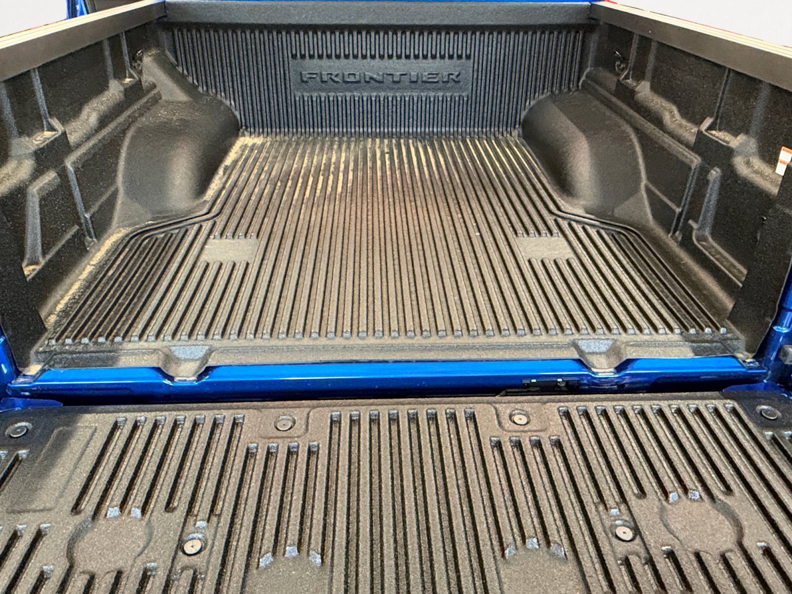 New 2027 Nissan Frontier SV RWD image 13