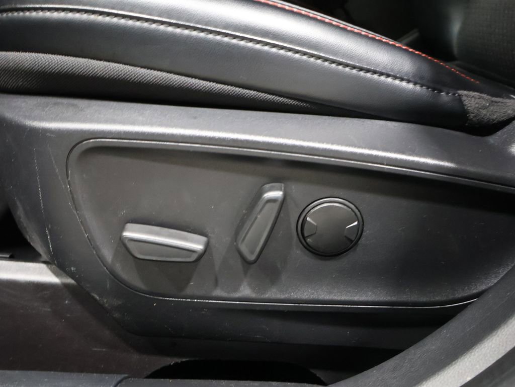 Used 2024 Ford Escape ST-Line image 9