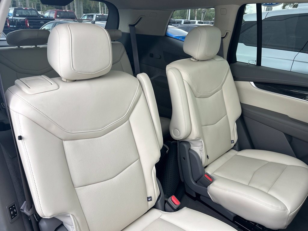 Used 2024 Cadillac XT6 Premium Luxury w/ Technology Package FWD image 52