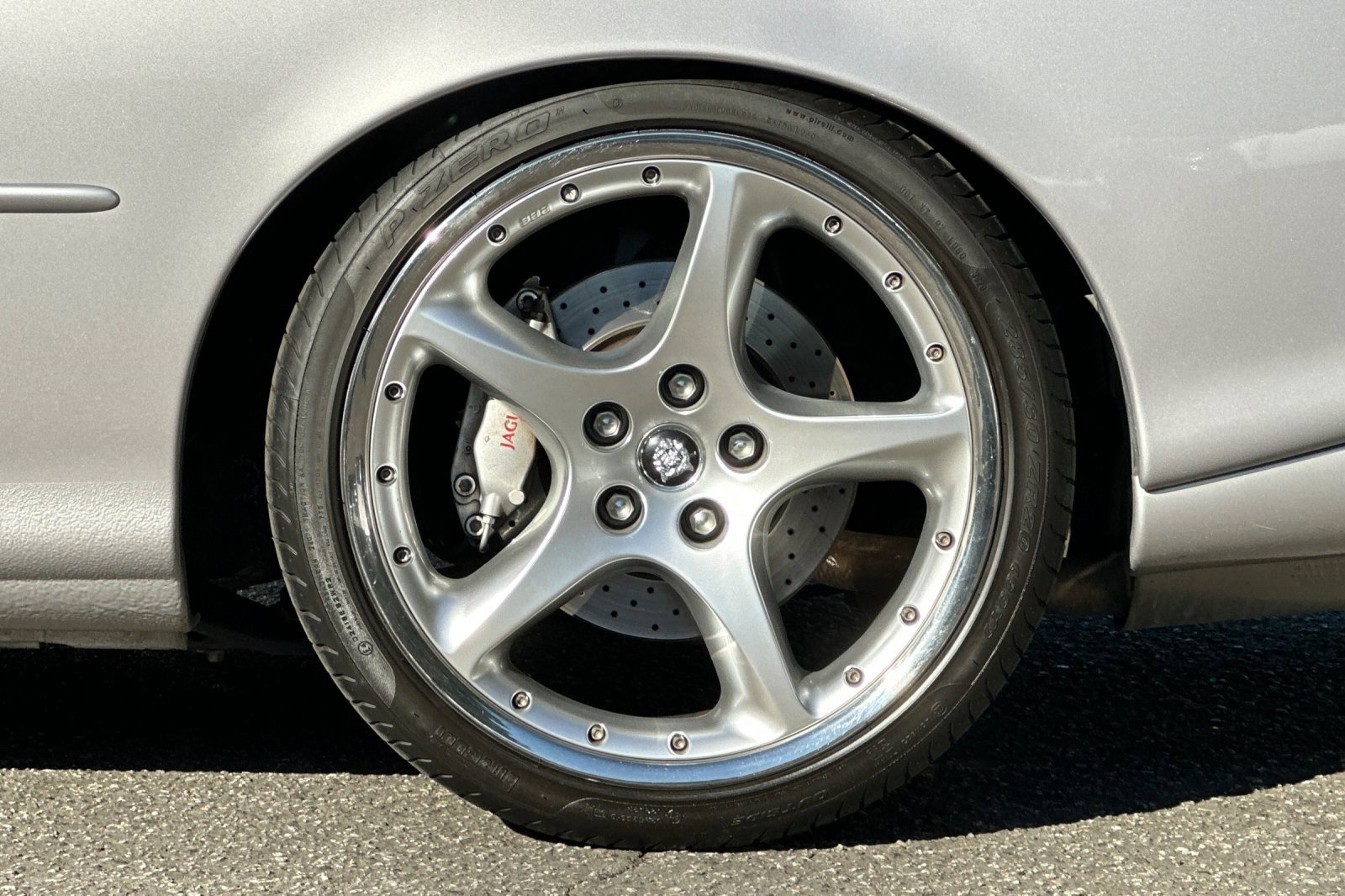 Used 2001 Jaguar XKR Convertible image 13