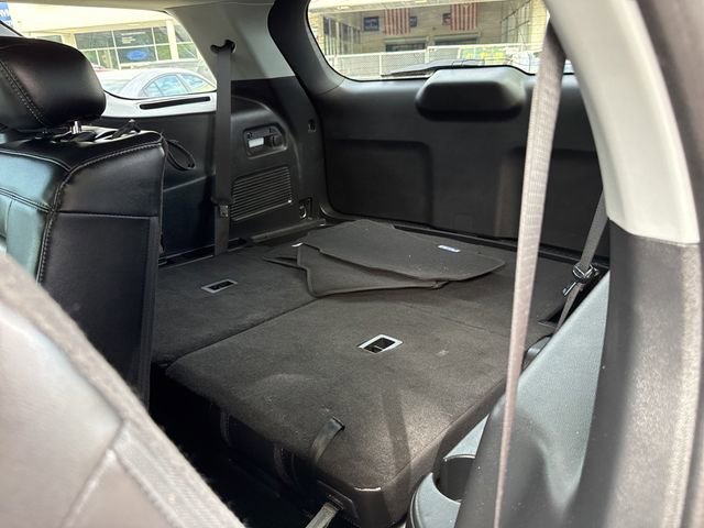 Used 2023 Ford Explorer XLT w/ Equipment Group 202A AWD/4WD image 26
