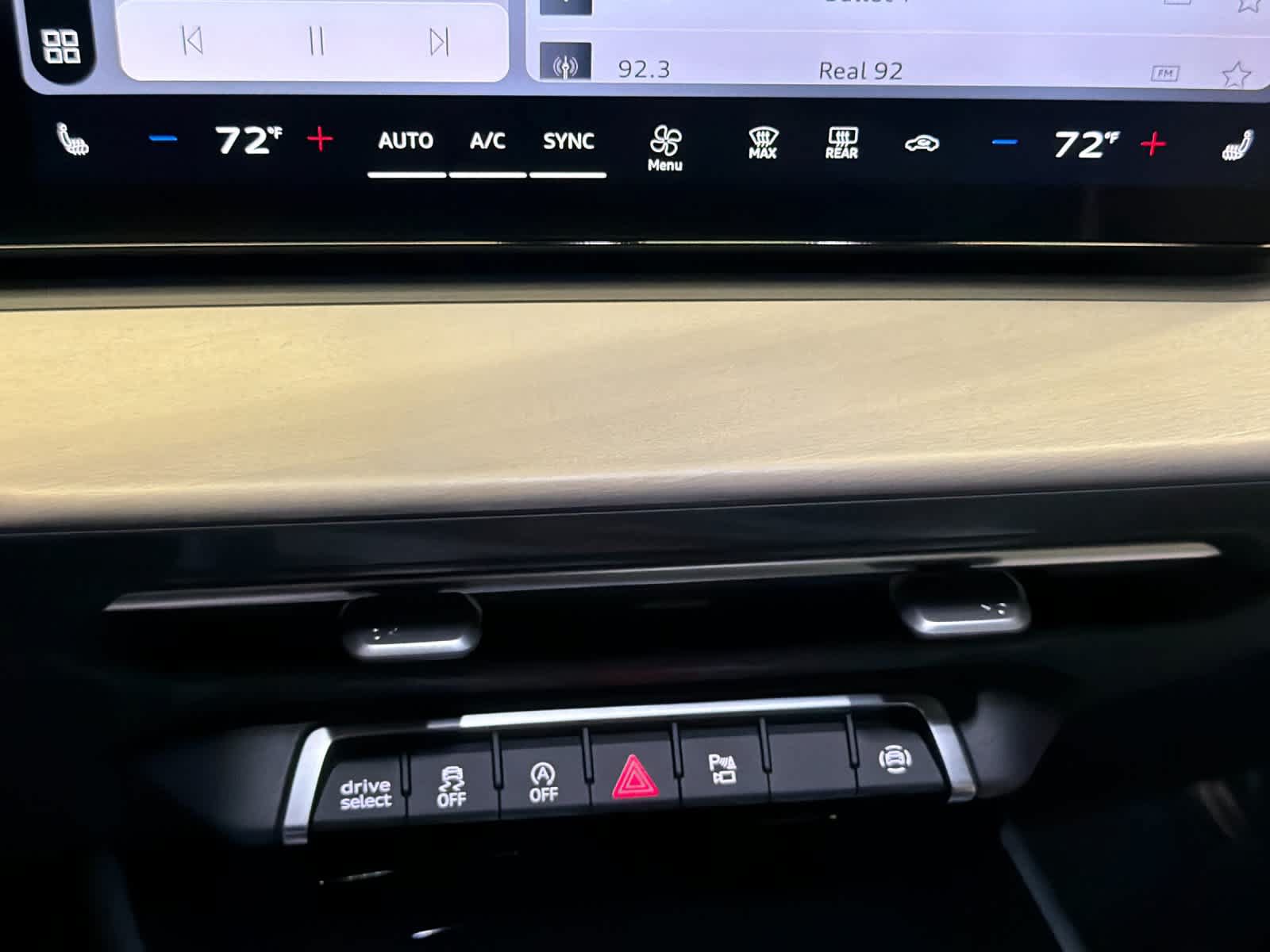 New 2026 Audi Q3 quattro 2.0T AWD/4WD image 21