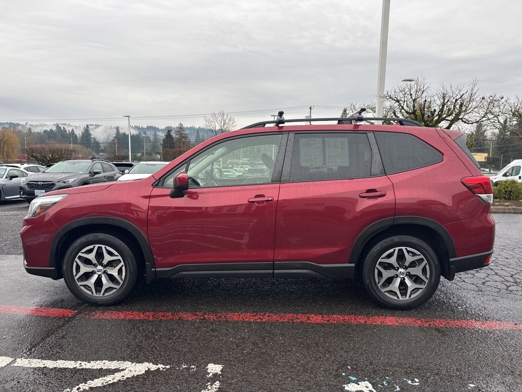 Used 2019 Subaru Forester Premium w/ All-Weather Package image 4