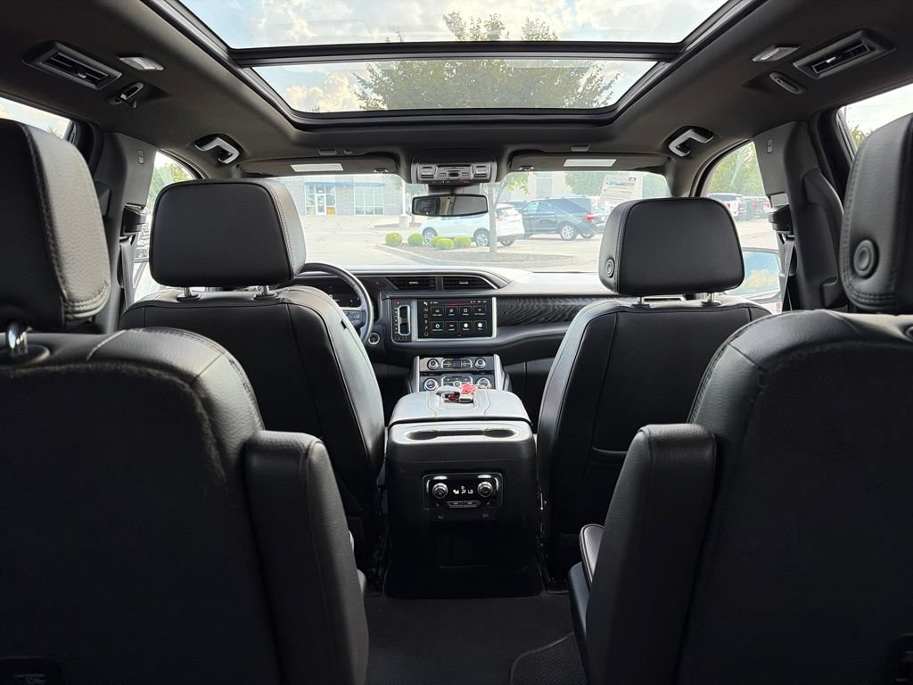 Used 2023 GMC Yukon Denali AWD/4WD image 43