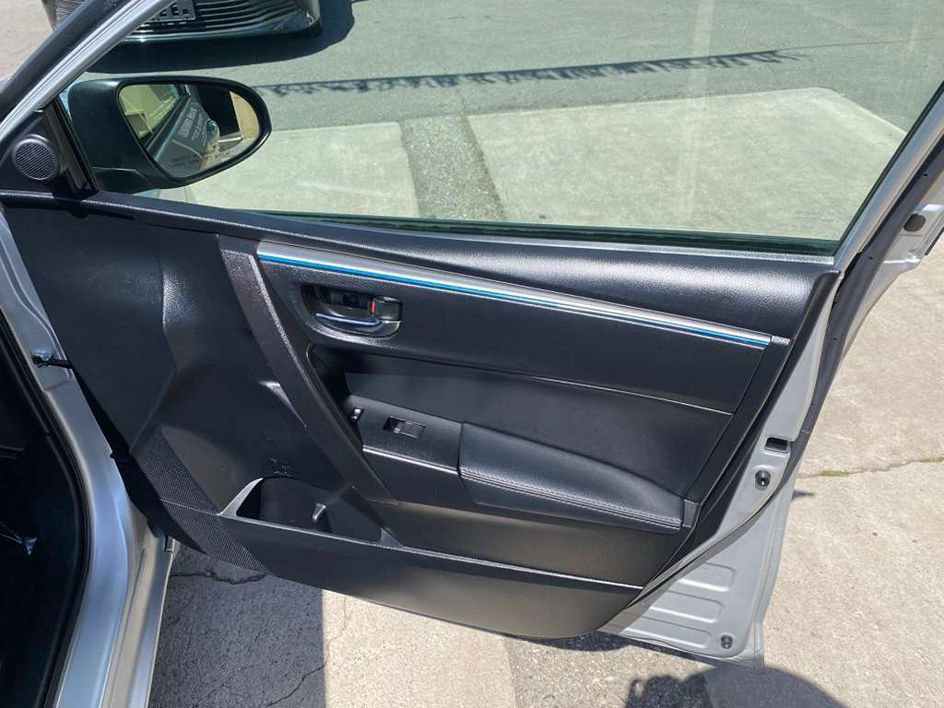 Used 2015 Toyota Corolla S FWD image 27