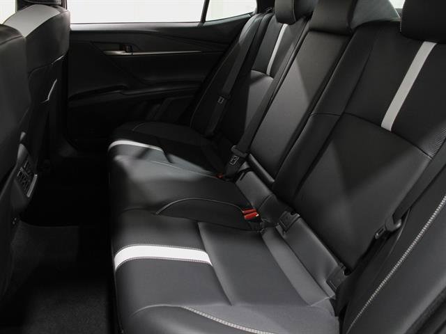 Used 2025 Toyota Camry SE image 19