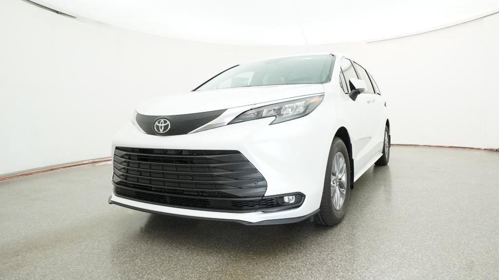New 2026 Toyota Sienna XLE FWD image 19