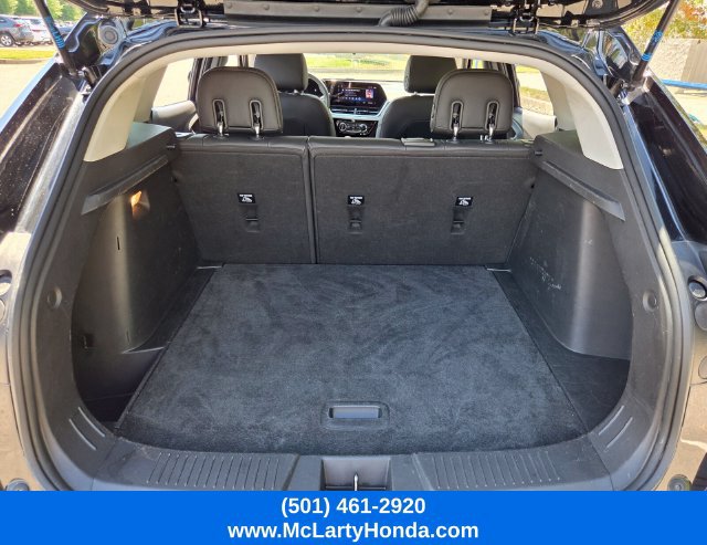 Used 2025 Chevrolet Trax LT FWD image 14