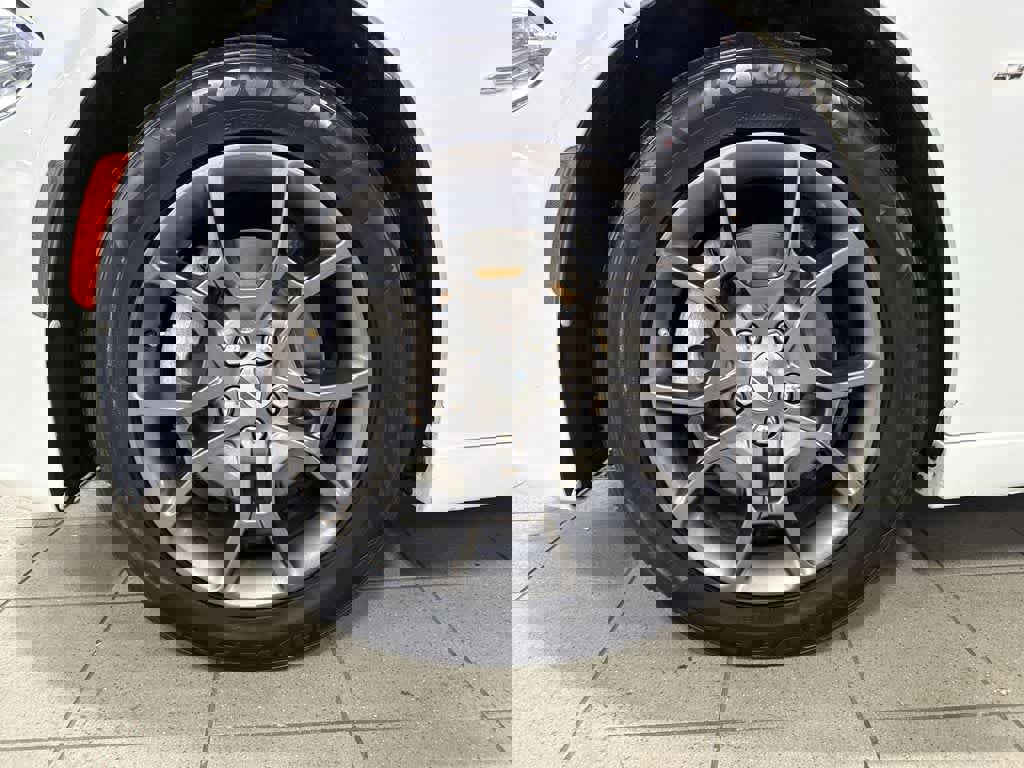 Used 2018 Dodge Charger GT image 10