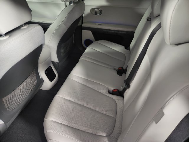 Certified 2024 Hyundai Ioniq 5 Limited AWD/4WD image 16