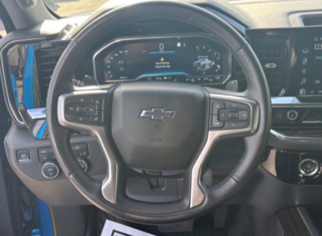 Used 2023 Chevrolet Silverado 1500 LT Trail Boss w/ LPO, Dark Essentials Package image 20