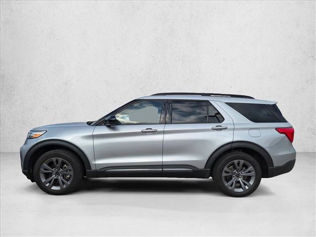 Certified 2022 Ford Explorer XLT w/ Equipment Group 202A AWD/4WD image 6