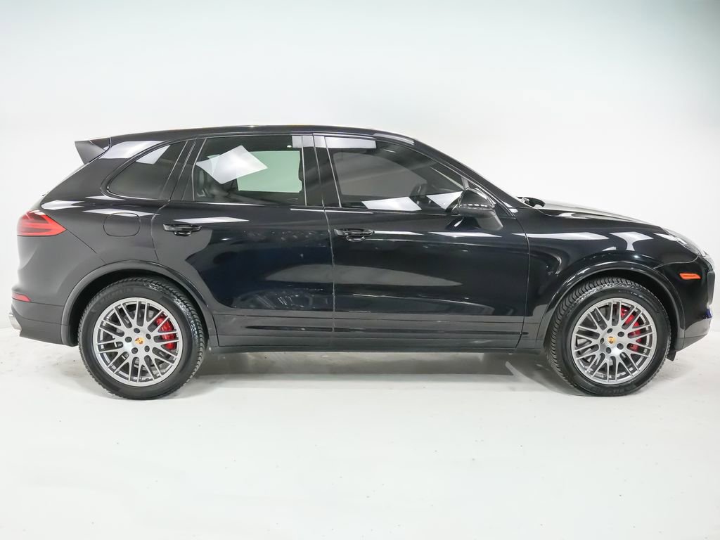 Certified 2017 Porsche Cayenne Turbo AWD/4WD image 9