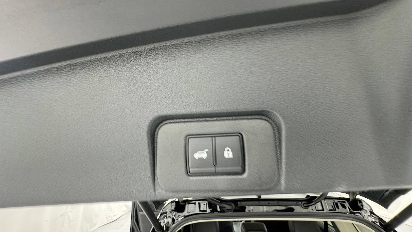 Certified 2026 Nissan Rogue Platinum w/ Platinum Premium Package AWD/4WD image 16