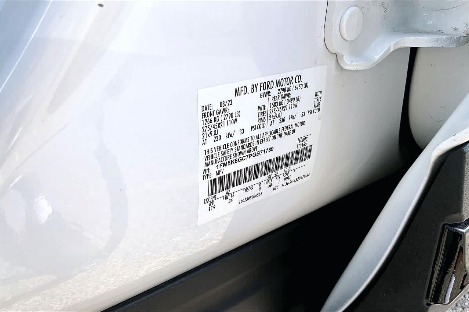Used 2023 Ford Explorer ST w/ Equipment Group 401A AWD/4WD image 34