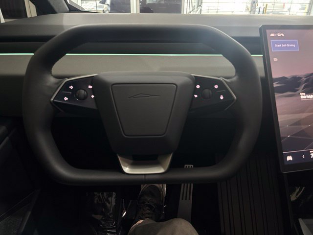 Used 2024 Tesla Cybertruck AWD Crew Cab image 18