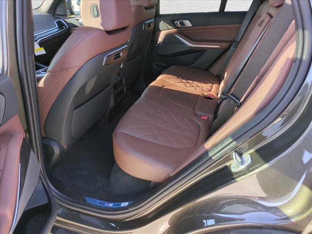 New 2026 BMW X5 xDrive50e image 16