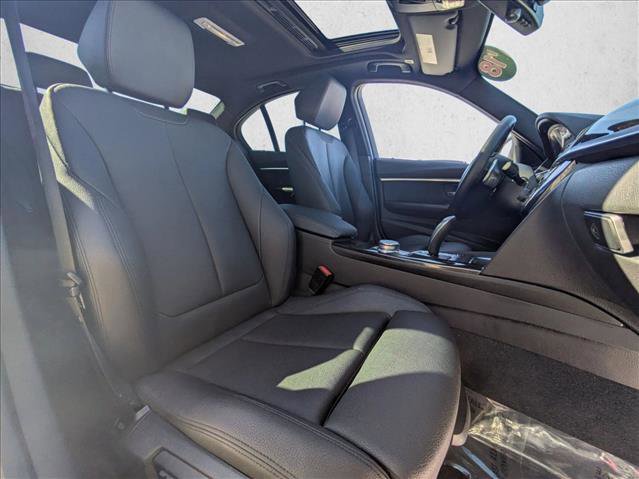 Used 2018 BMW 330e image 19