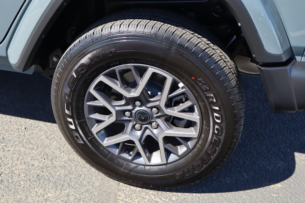 Certified 2026 Jeep Wrangler Unlimited Sahara AWD/4WD image 13