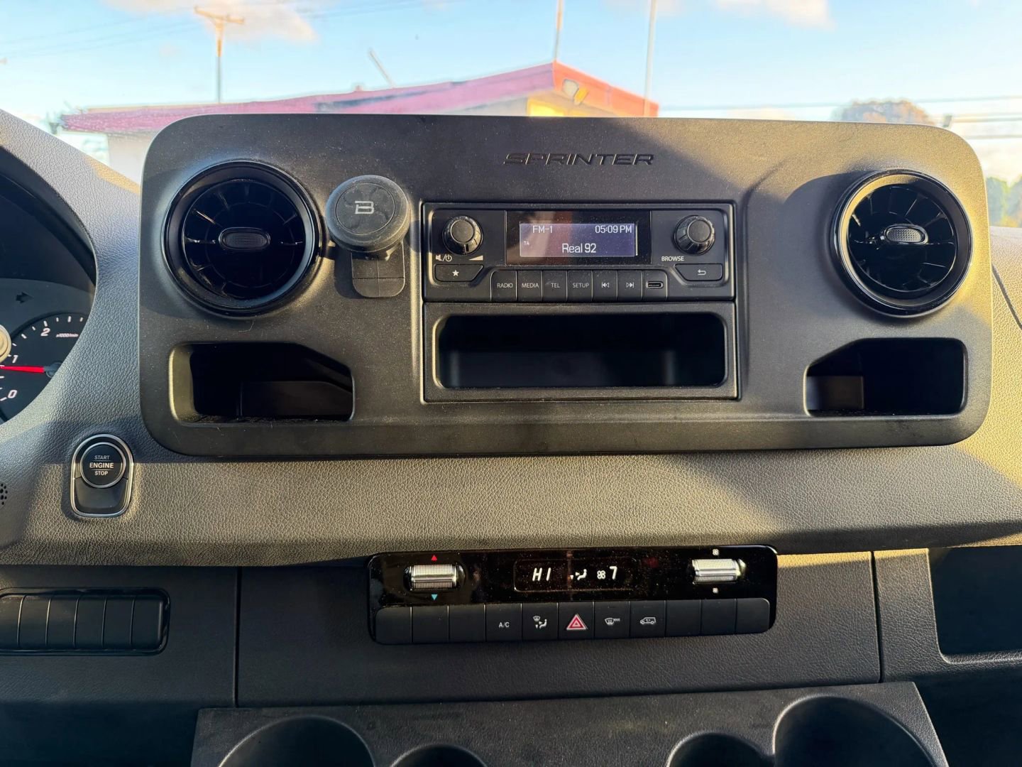 Used 2020 Mercedes-Benz Sprinter 2500 image 44