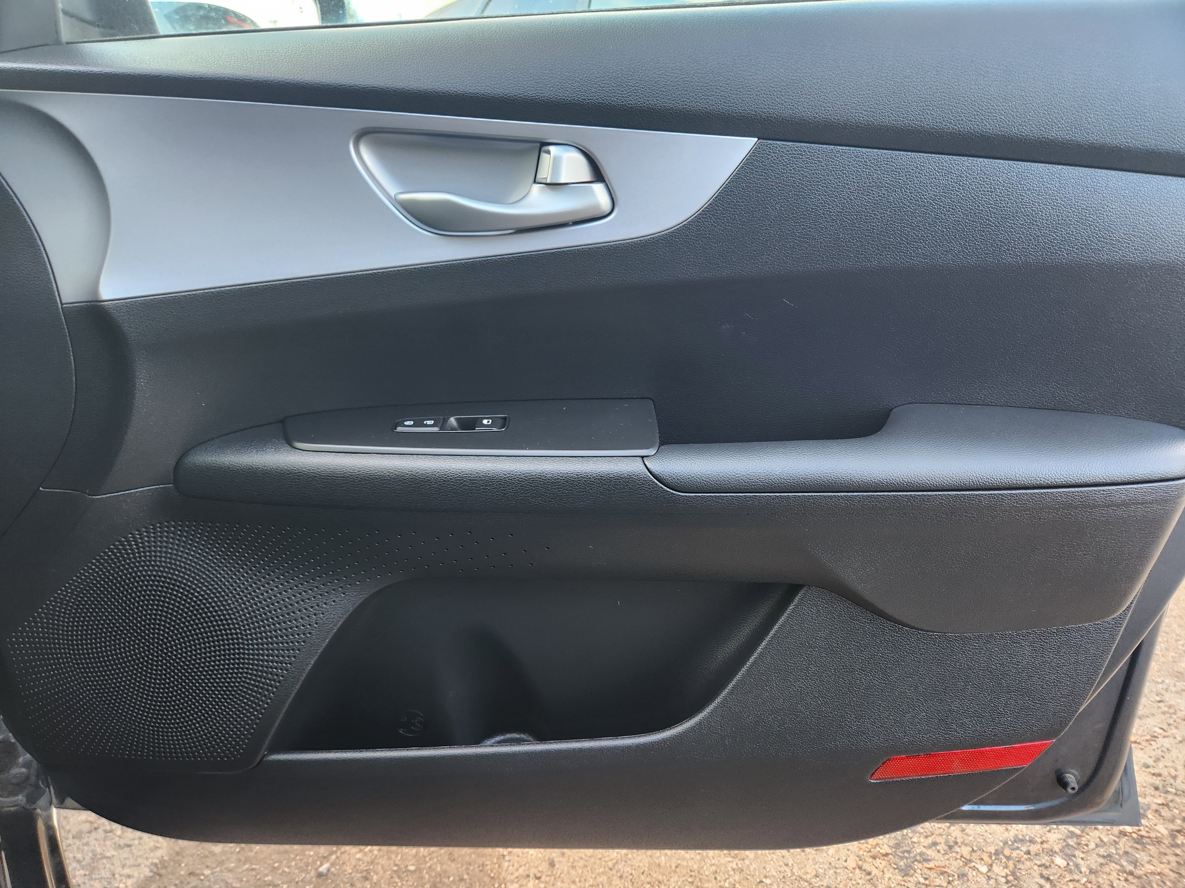 Used 2024 Kia Forte LXS w/ LXS Technology Package image 13