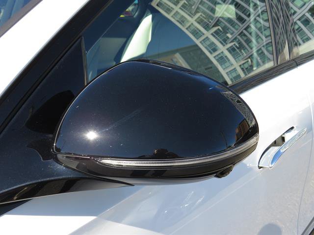 Used 2025 Mercedes-Benz E 350 4MATIC Sedan image 25