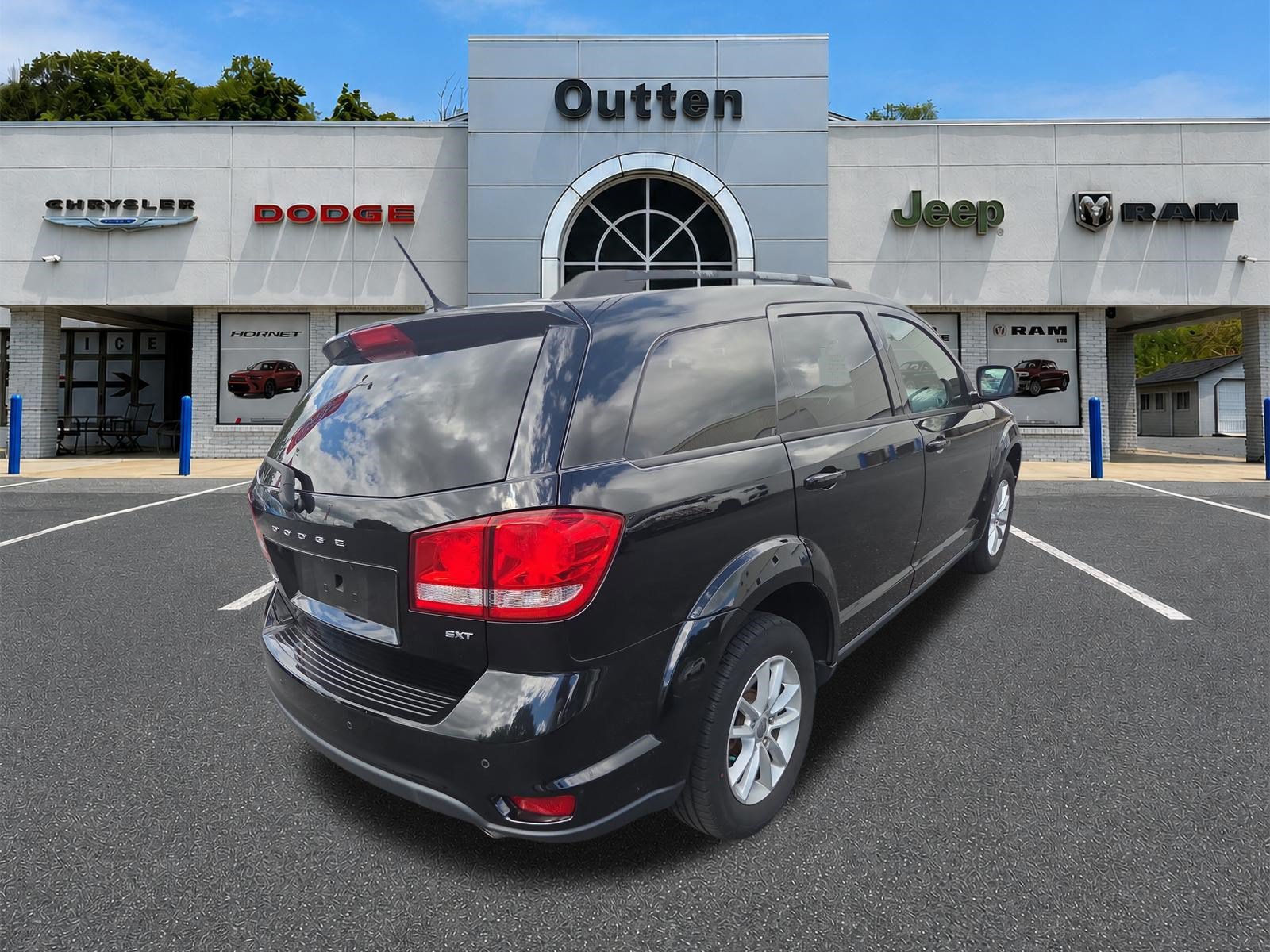 Certified 2017 Dodge Journey SXT AWD/4WD image 4