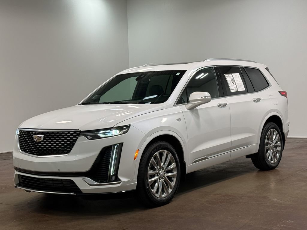 Used 2023 Cadillac XT6 Premium Luxury image 7