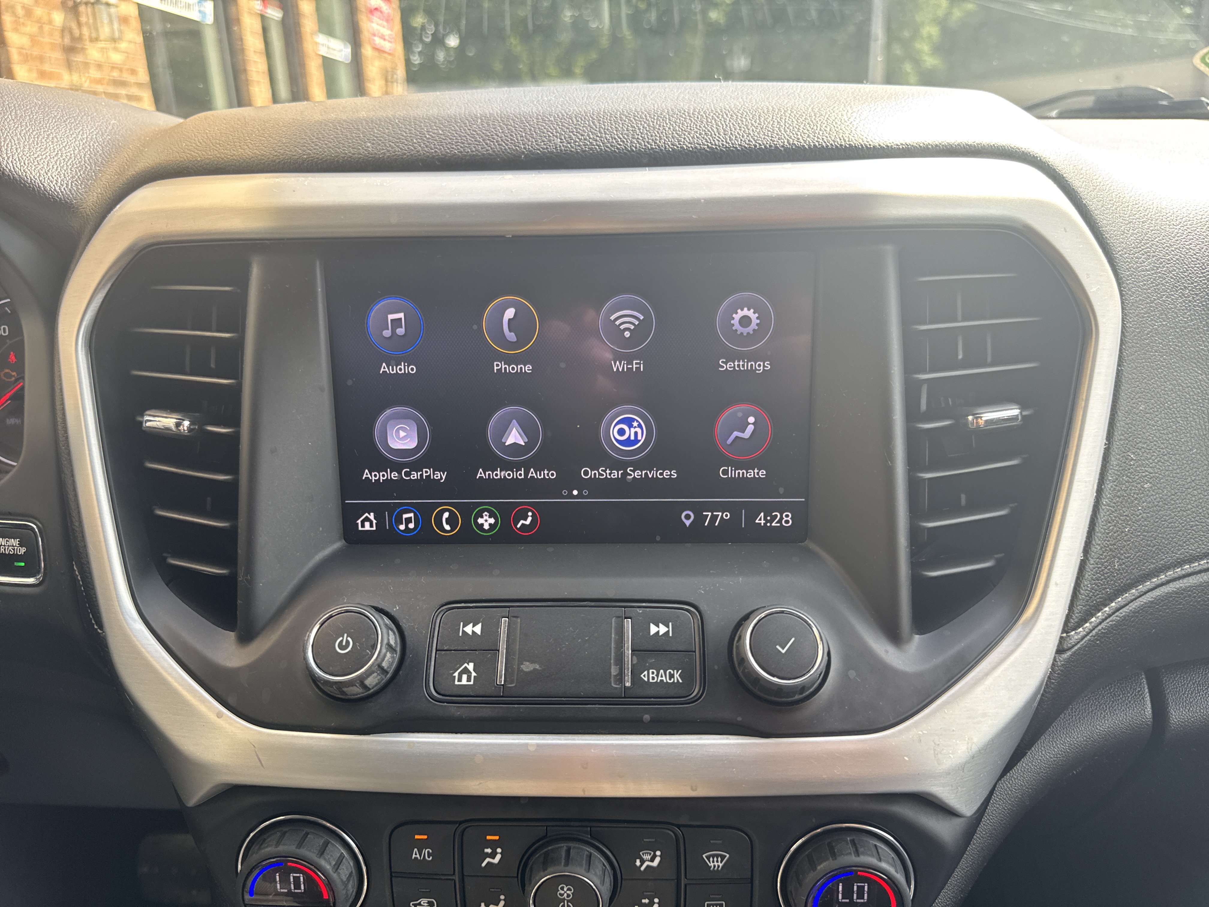 Used 2020 GMC Acadia SLE w/ Driver Convenience Package FWD image 17