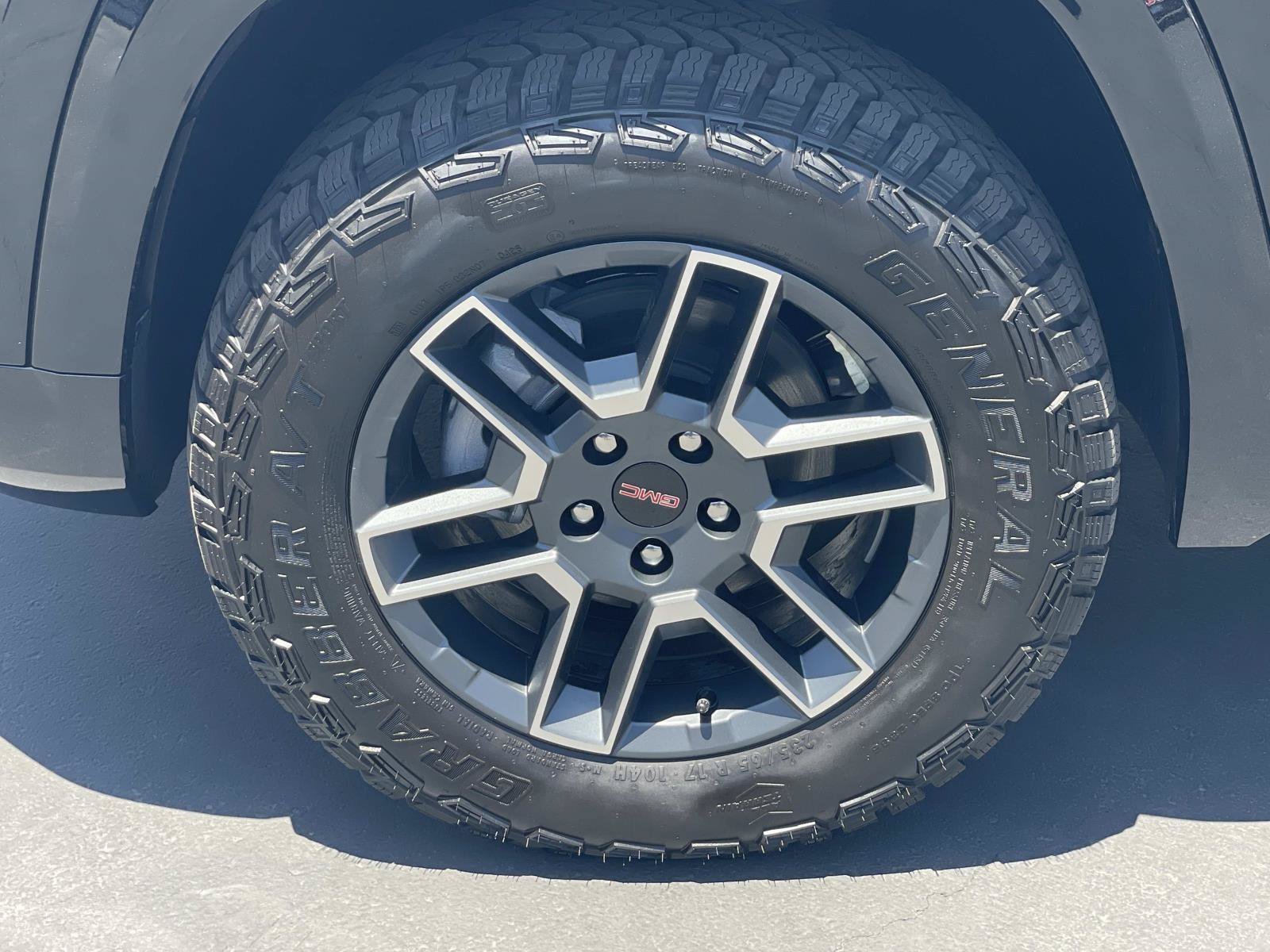 New 2026 GMC Terrain AT4 AWD/4WD image 30