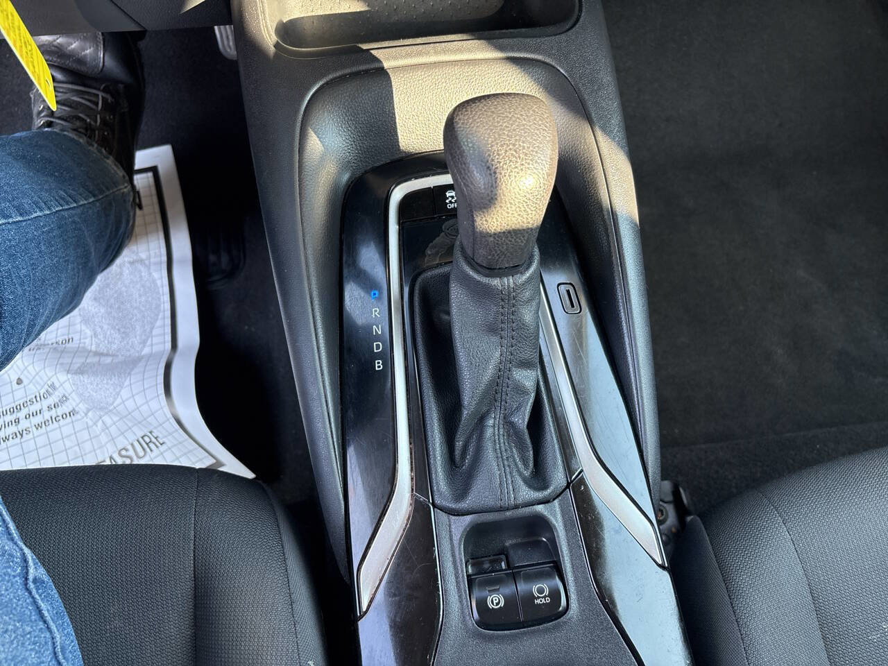 Used 2021 Toyota Corolla LE image 20