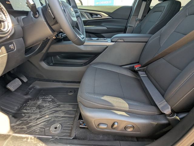 New 2026 Chevrolet Equinox EV LT w/ Comfort Package image 9