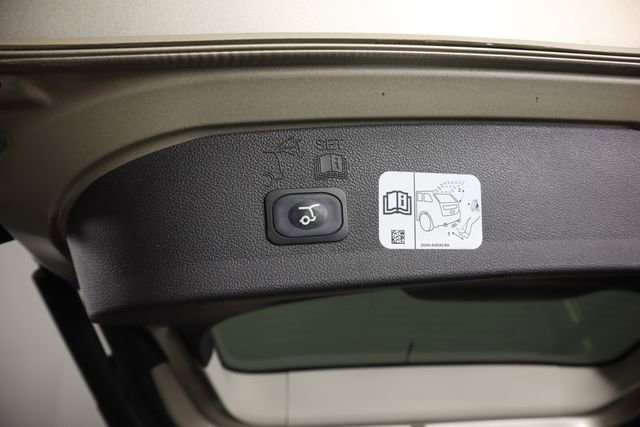 Used 2017 Ford Escape Titanium w/ Equipment Group 301A image 51