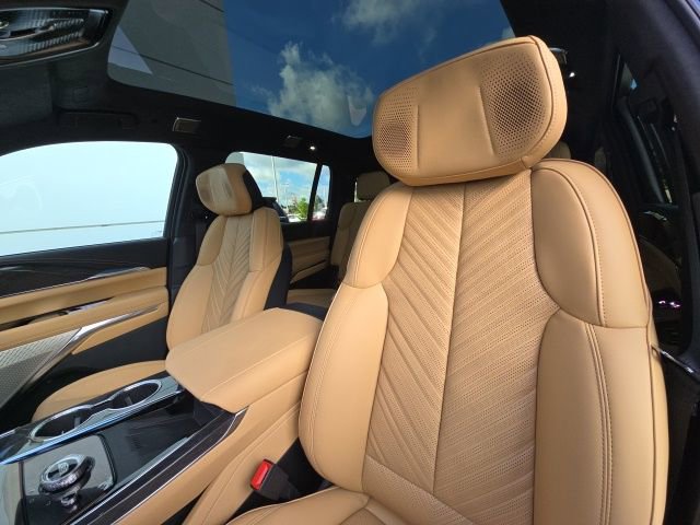 New 2026 Cadillac Escalade IQ Luxury 2 w/ LPO, Floor Liner Package image 11